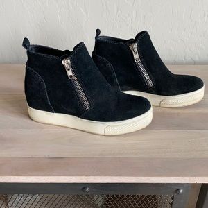 COPY - Steve Madden wedges size 6